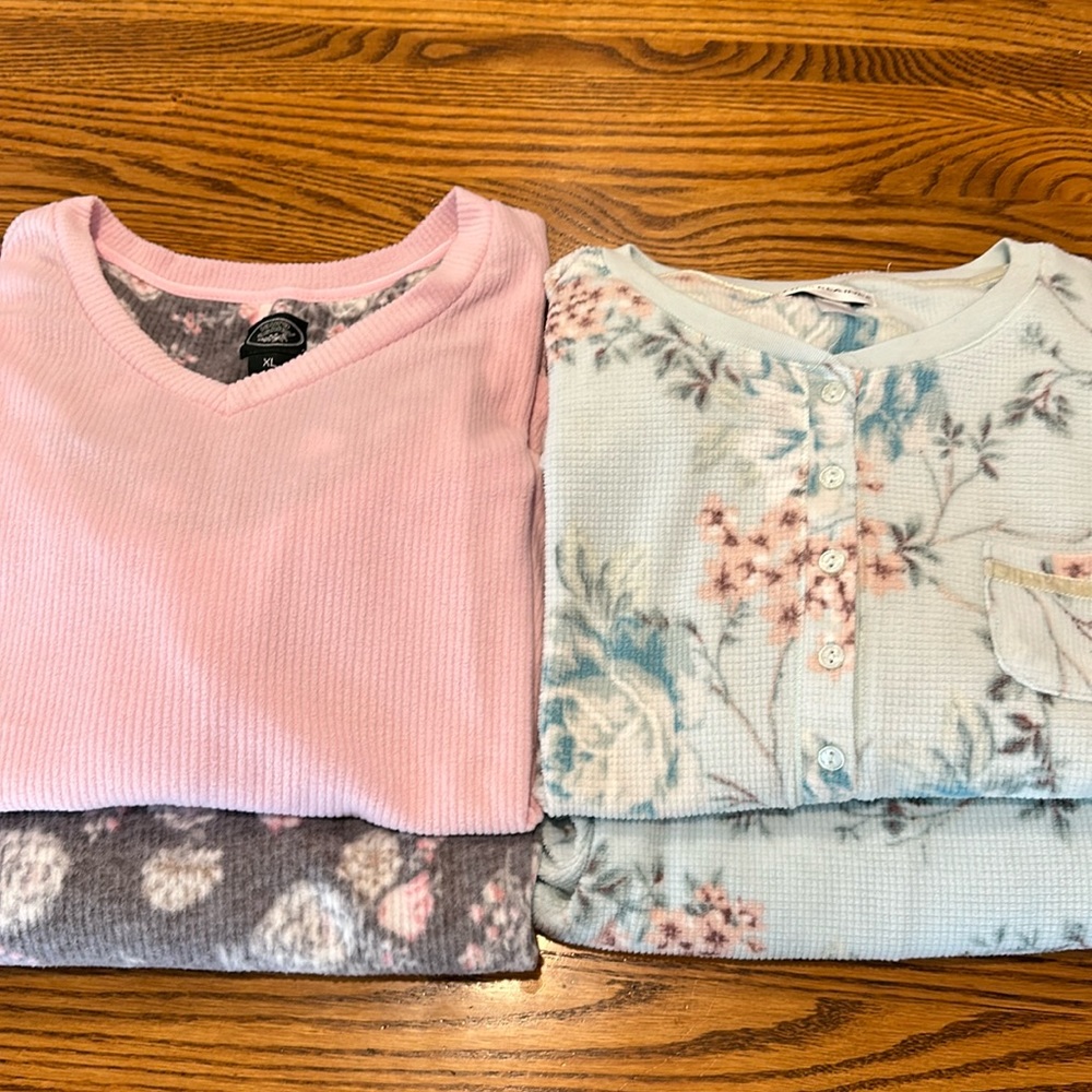 Two pair size XL cozy pajamas. You receive both pair for one price.
